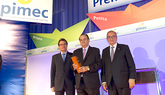 industrias-tapla-pequena-empresa-mas-competitiva-del-2011-2